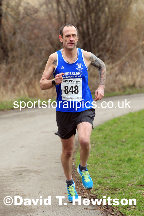 Senior women and veteran women and men over-50s NECAA Road Relay Champs., Hetton Lyons Park, Hetton le Hole, County Durham. Photo: David T. Hewitson/Sports for All Pics